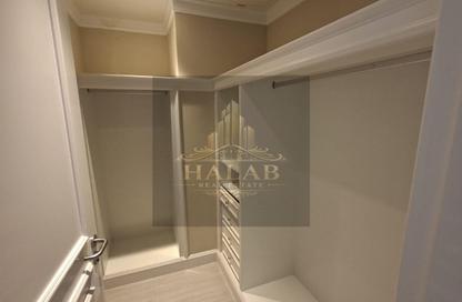 Apartment - 2 Bedrooms - 3 Bathrooms for rent in West Bay Tower - West Bay - West Bay - Doha