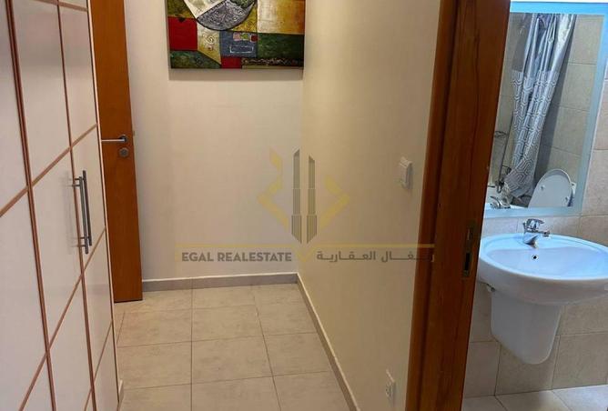 992936 - Property Image 2