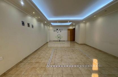 Apartment - 2 Bedrooms - 2 Bathrooms for rent in Al Sadd Road - Al Sadd - Doha