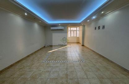 Apartment - 2 Bedrooms - 2 Bathrooms for rent in Al Sadd Road - Al Sadd - Doha
