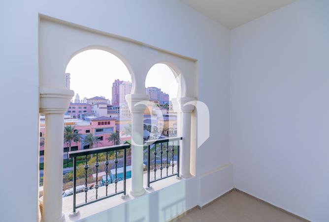 60615111 - Property Image 2