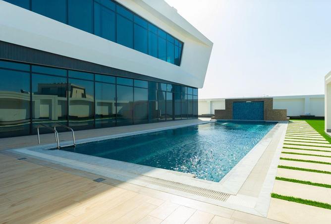 1002984 - Property Image 2