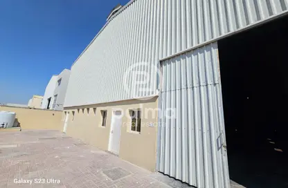 Warehouse - Studio - 4 Bathrooms for rent in East Industrial Street - Birkat Al Awamer - Al Wakra