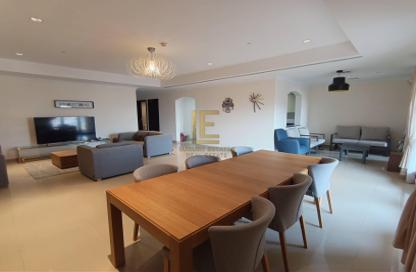 Apartment - 2 Bedrooms - 3 Bathrooms for rent in East Porto Drive - Porto Arabia - The Pearl Island - Doha