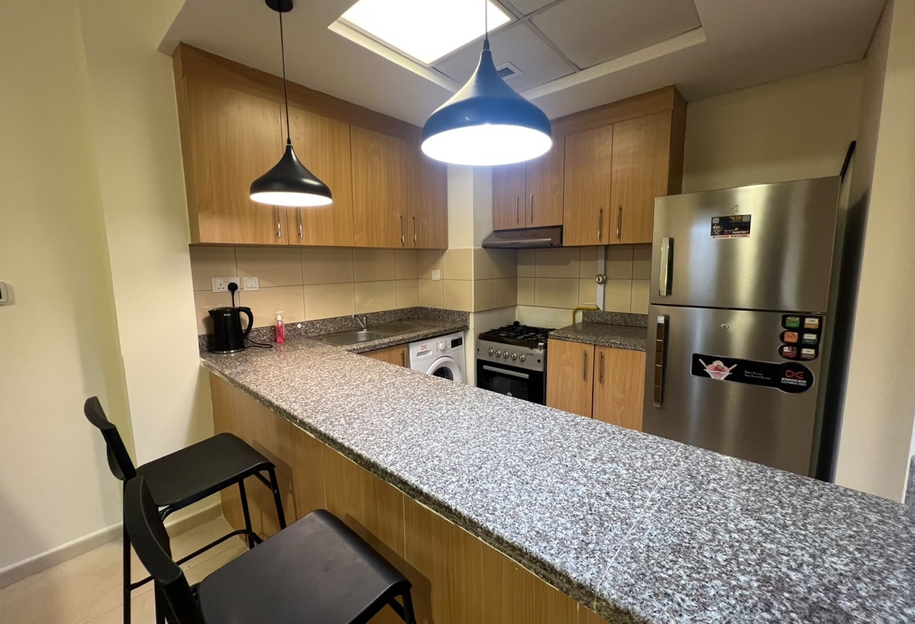 HOT DEAL ! FURNISHED 1BHK+ BALCONY 5500 WITH BILLS thumbnail 9