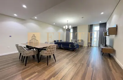 شقة - 3 غرف نوم - 5 حمامات للايجار في حدائق فلورستا - حدائق فلورستا - جزيرة اللؤلؤة - الدوحة