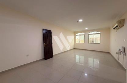 Apartment - 2 Bedrooms - 2 Bathrooms for rent in Al Sadd Road - Al Sadd - Doha Apartment - 2 Bedrooms - 2 Bathrooms for rent in Al Sadd Road - Al Sadd - Doha