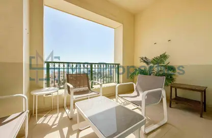 Apartment - 2 Bedrooms - 3 Bathrooms for rent in Viva East - Viva Bahriyah - The Pearl Island - Doha