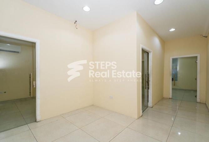 54198005 - Property Main Image