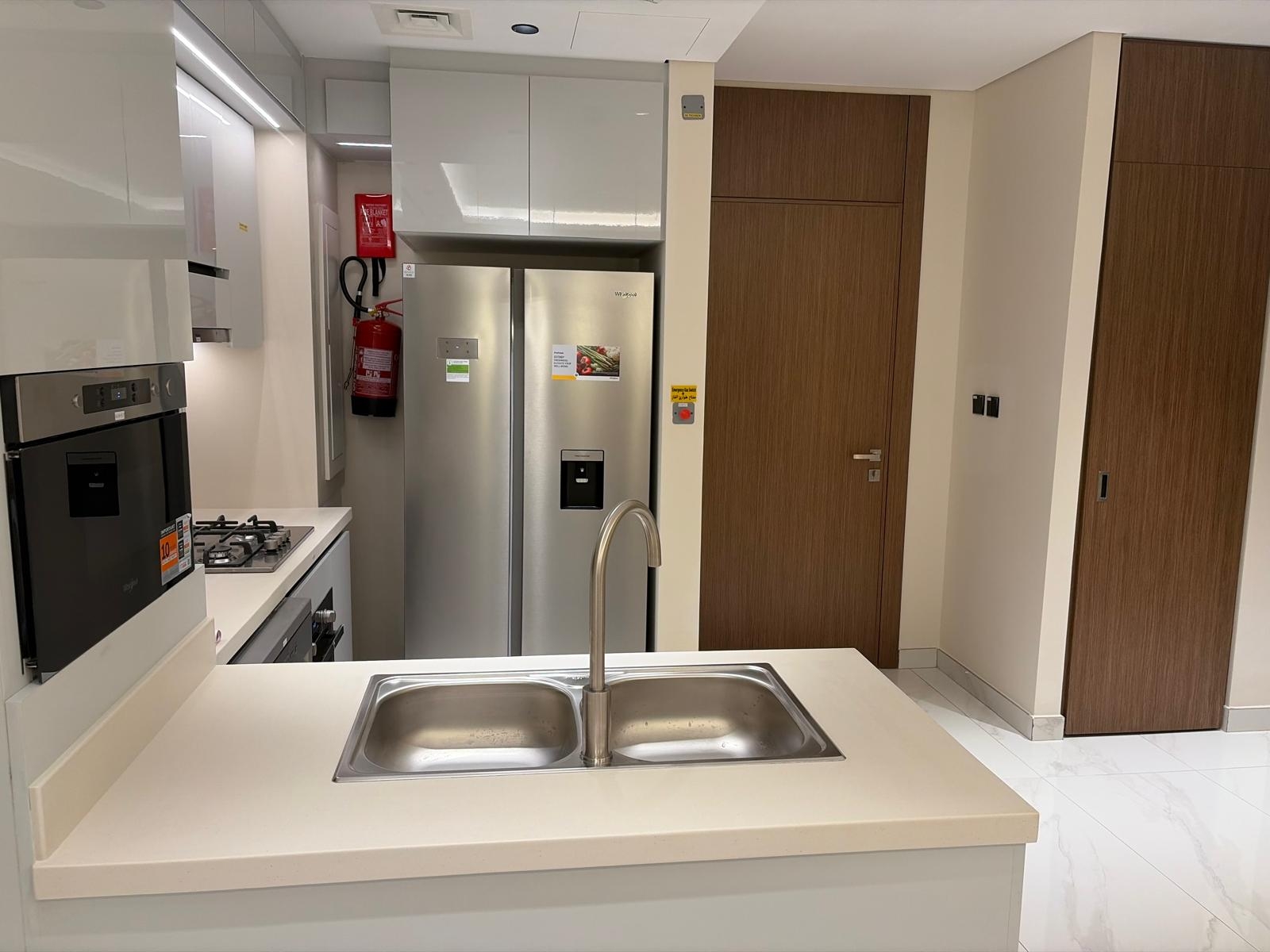 Luxurious 2bhk fully furnished with balcony thumbnail 9