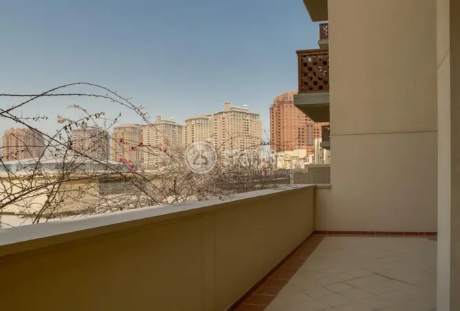 62972325 - Property Image 3