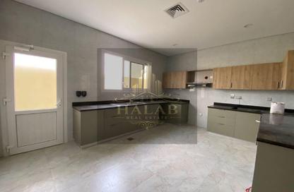 Apartment - 3 Bedrooms - 3 Bathrooms for rent in Al Kheesa - Al Kheesa - Umm Salal Mohammed