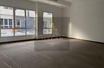Apartment - 3 Bedrooms - 3 Bathrooms for rent in Al Kheesa - Al Kheesa - Umm Salal Mohammed