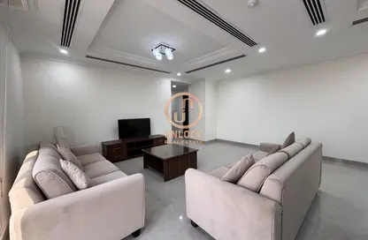 Apartment - 2 Bedrooms - 2 Bathrooms for rent in OqbaBin Nafie Steet - Old Airport Road - Doha