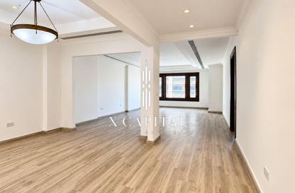 Apartment - 1 - 2 for rent in West Porto Drive - Porto Arabia - The Pearl Island - Doha Apartment - 1 - 2 for rent in West Porto Drive - Porto Arabia - The Pearl Island - Doha