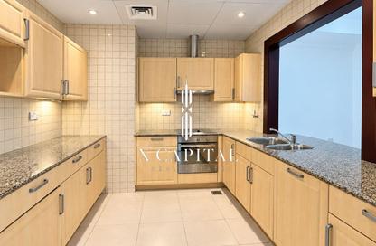 Apartment - 1 - 2 for rent in West Porto Drive - Porto Arabia - The Pearl Island - Doha