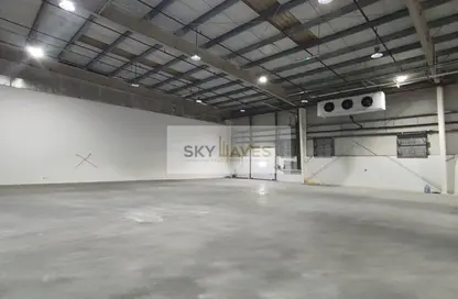 Warehouse - Studio - 1 Bathroom for rent in Umm Salal Ali - Umm Salal Ali - Doha