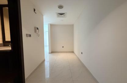 Apartment - 2 Bedrooms - 2 Bathrooms for rent in Viva West - Viva Bahriyah - The Pearl Island - Doha