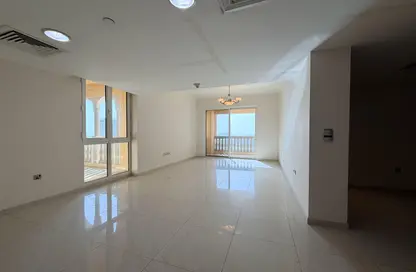 Apartment - 2 Bedrooms - 2 Bathrooms for rent in Viva West - Viva Bahriyah - The Pearl Island - Doha