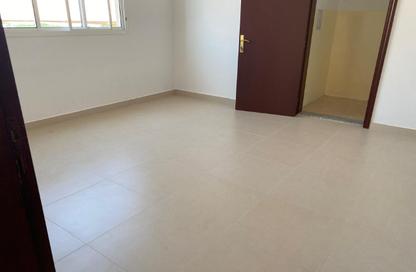 مجمع سكني - 2 غرف نوم - 1 حمام للايجار في شارع  بو هامو - أبو هامور - الدوحة