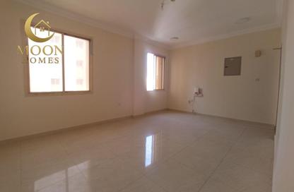 Apartment - 2 Bedrooms - 2 Bathrooms for rent in Umm Ghuwailina 4 - Umm Ghuwailina - Doha Apartment - 2 Bedrooms - 2 Bathrooms for rent in Umm Ghuwailina 4 - Umm Ghuwailina - Doha