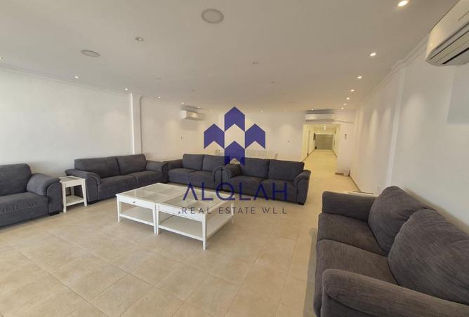 1006094 - Property Image 3