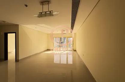 Apartment - 2 Bedrooms - 2 Bathrooms for rent in Marina Residences 195 - Marina District - Lusail