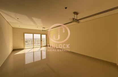 Apartment - 2 Bedrooms - 2 Bathrooms for rent in Marina Residences 195 - Marina District - Lusail