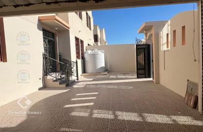 Villa - 5 Bedrooms - 5 Bathrooms for rent in Umm Al Seneem Street - Ain Khaled - Doha