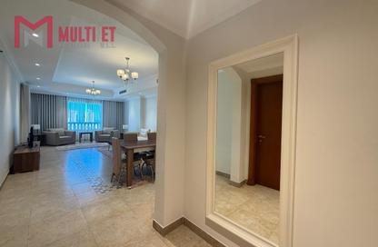 Apartment - 2 Bedrooms - 3 Bathrooms for rent in West Porto Drive - Porto Arabia - The Pearl Island - Doha Apartment - 2 Bedrooms - 3 Bathrooms for rent in West Porto Drive - Porto Arabia - The Pearl Island - Doha