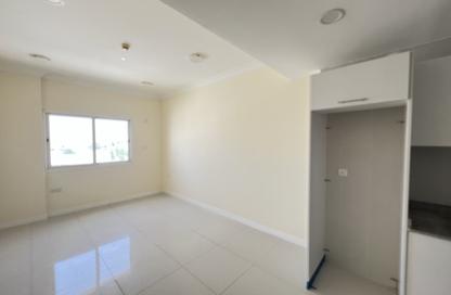 Apartment - 2 Bedrooms - 2 Bathrooms for rent in Old Airport Road - Old Airport Road - Doha Apartment - 2 Bedrooms - 2 Bathrooms for rent in Old Airport Road - Old Airport Road - Doha