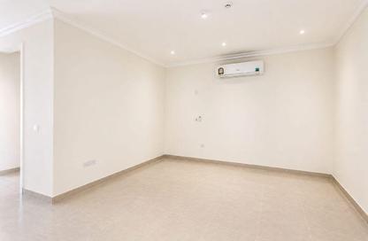 Penthouse - 2 Bedrooms - 2 Bathrooms for rent in Down Town - Down Town - Al Khor