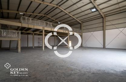 Warehouse - Studio - 1 Bathroom for rent in East Industrial Street - Birkat Al Awamer - Al Wakra