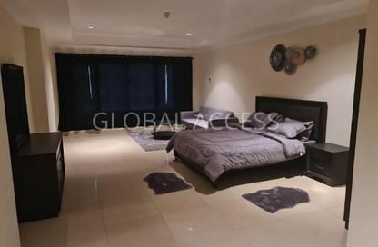 Apartment - 1 Bedroom - 2 Bathrooms for sale in Tower 14 - Porto Arabia - The Pearl Island - Doha