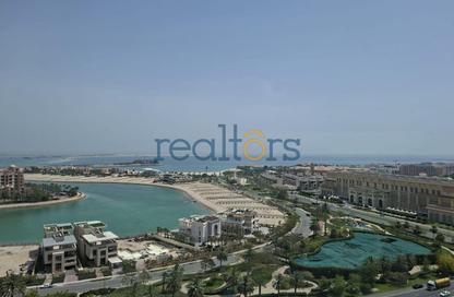 Apartment - Studio - 1 Bathroom for rent in Tower 18 - Porto Arabia - The Pearl Island - Doha