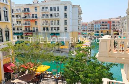 Apartment - 2 Bedrooms - 3 Bathrooms for rent in Carnaval - Qanat Quartier - The Pearl Island - Doha