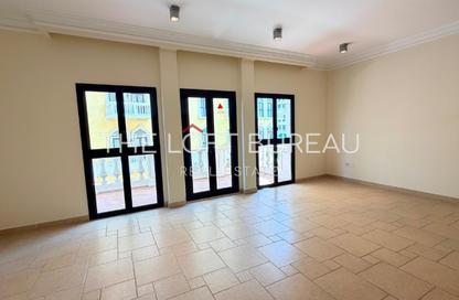 Apartment - 2 Bedrooms - 3 Bathrooms for rent in Carnaval - Qanat Quartier - The Pearl Island - Doha