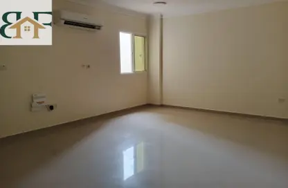 شقة - 2 غرف نوم - 3 حمامات للايجار في بن عمران - فريج بن عمران - الدوحة