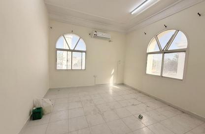 Apartment - 1 Bedroom - 1 Bathroom for rent in New Salata - Salata - Doha