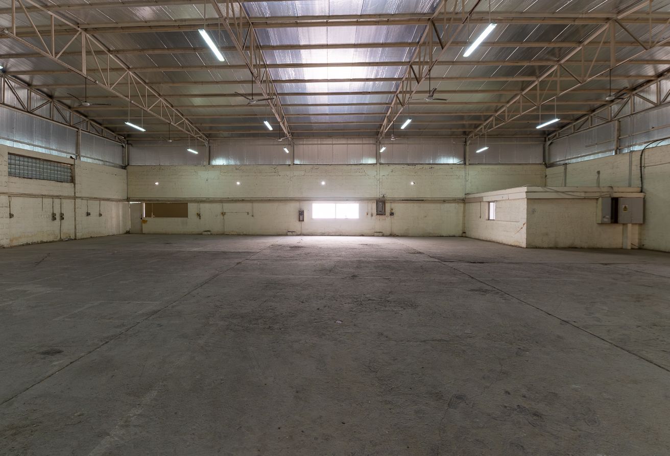 Ideal Storage for Business Operations | 2,600 SQM