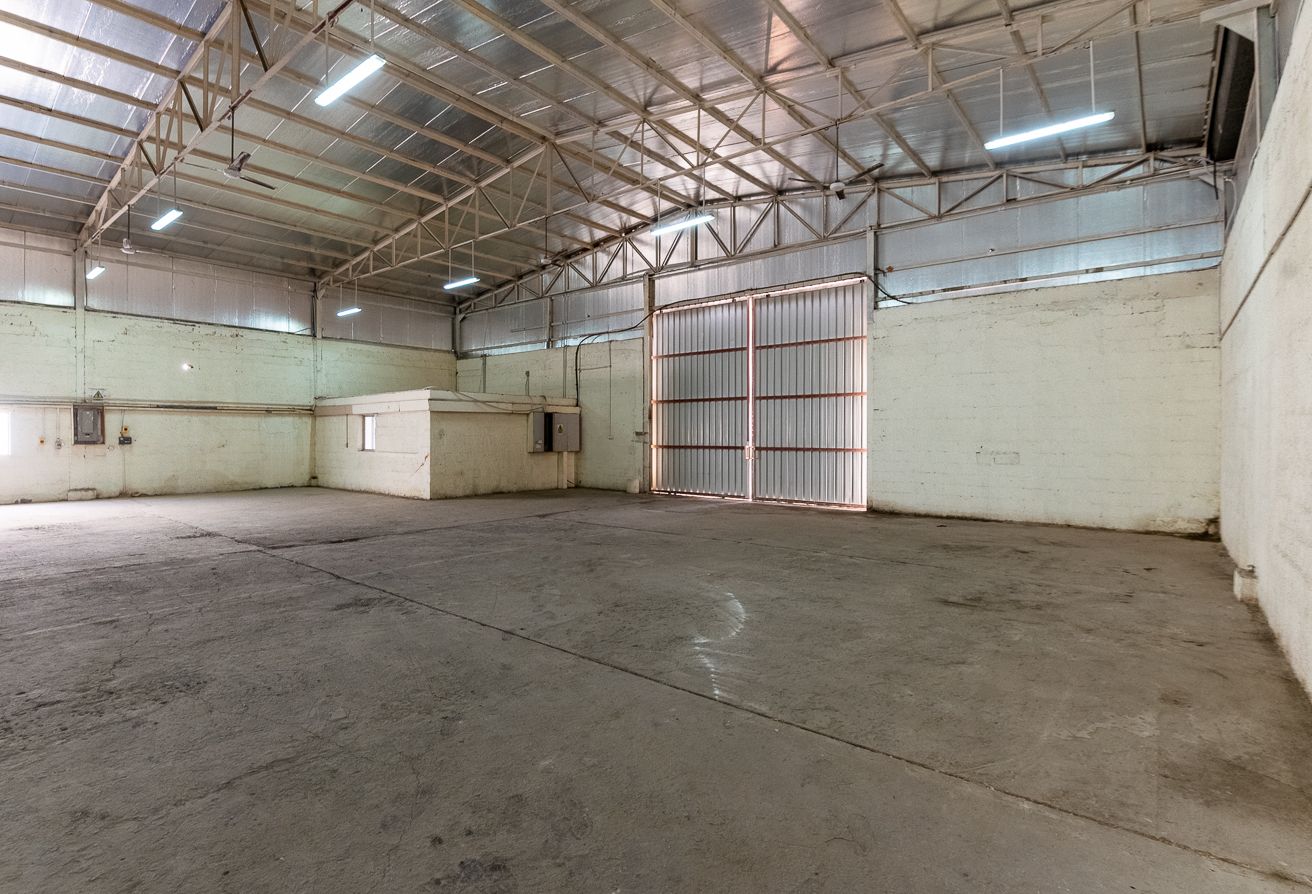 Ideal Storage for Business Operations | 2,600 SQM