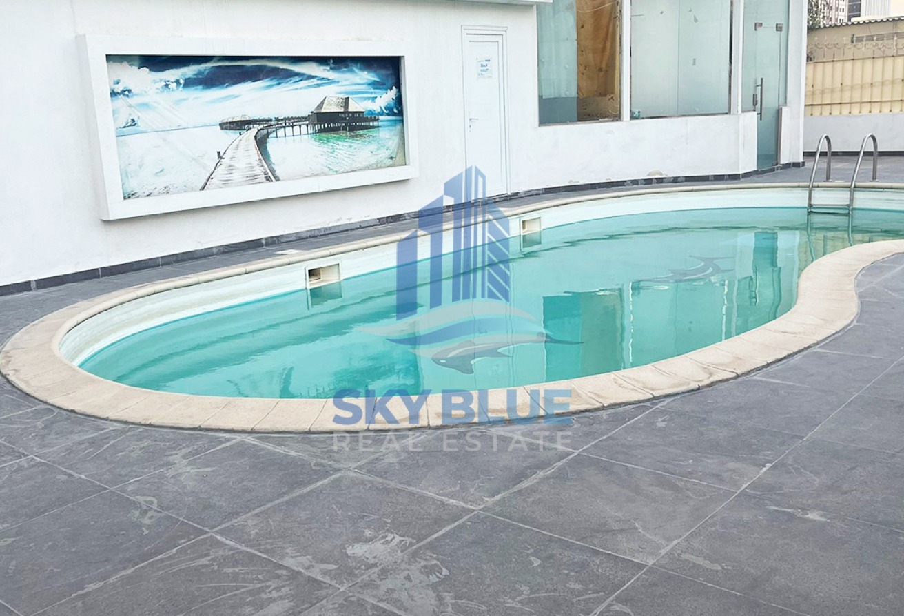 Modern 2 BHK in Al Sadd with Small Balcony