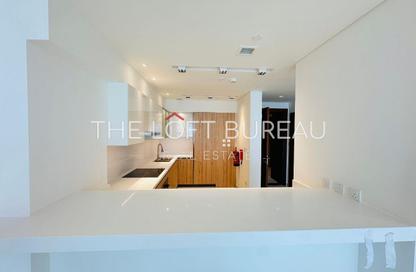 Apartment - 1 Bedroom - 2 Bathrooms for sale in Crystal Residence - Gewan Island - The Pearl Island - Doha