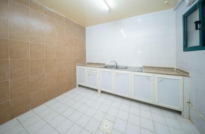 Apartment - 2 Bedrooms - 2 Bathrooms for rent in EB12 - Fereej Bin Mahmoud North - Fereej Bin Mahmoud - Doha
