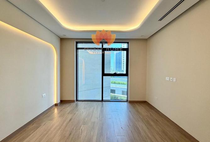 55781153 - Property Image 2