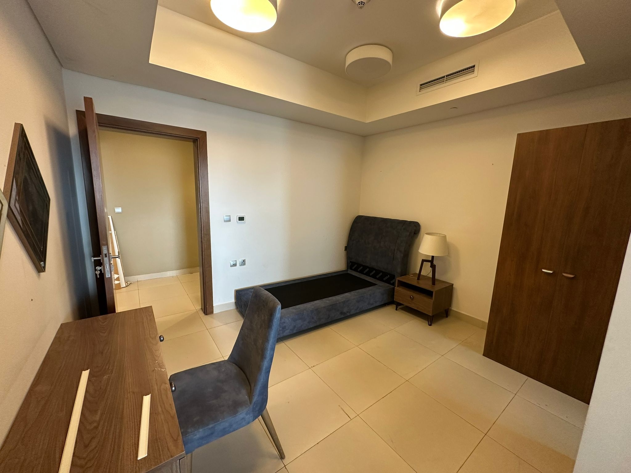 Luxury 3BHK Apartment for Sale | Full Sea View | thumbnail 7