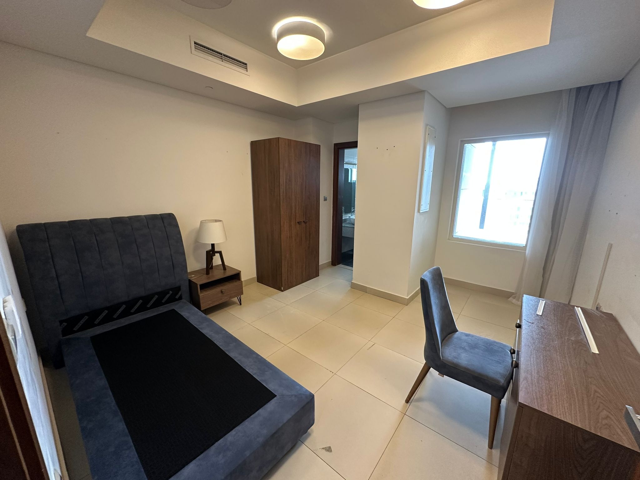 Luxury 3BHK Apartment for Sale | Full Sea View | thumbnail 15