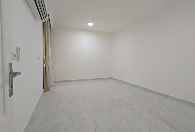 61674363 - Property Image 3