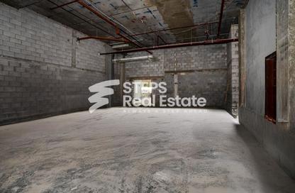 Show Room - Studio - 1 for rent in Marina Tower 23 - Marina District - Lusail