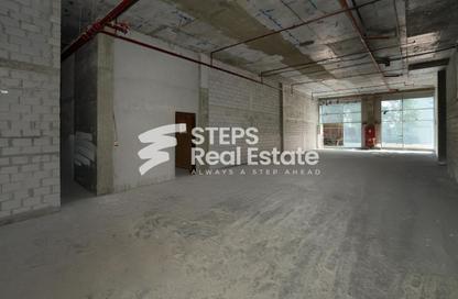 Show Room - Studio - 1 for rent in Marina Tower 23 - Marina District - Lusail